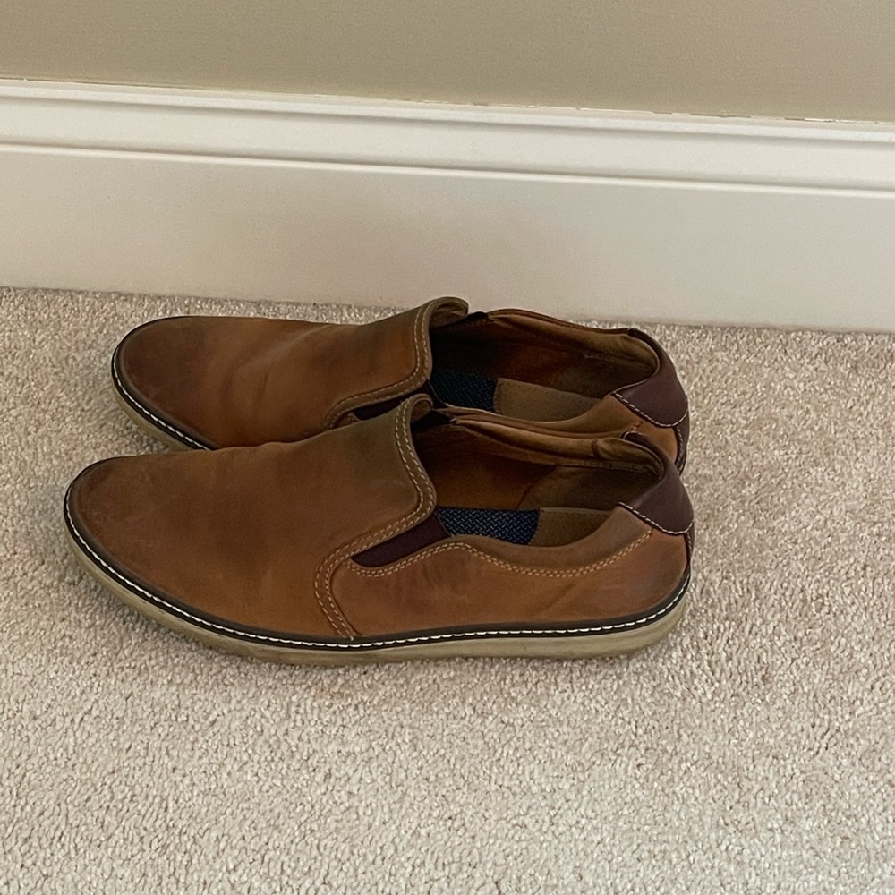 Johnston & Murphy Slide-On Shoes - Size 9.5 - Tan